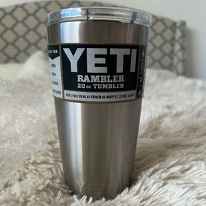 YETI 20 onz cup NWT